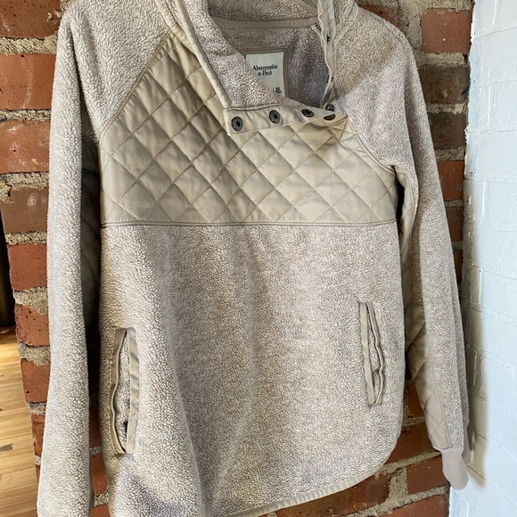 Abercrombie Asymmetrical Snap-Up Fleece - Picture 2 of 6